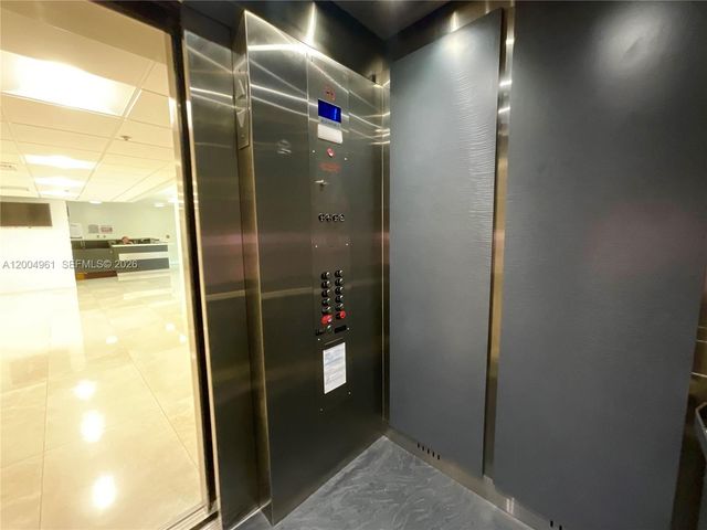 919 Hillcrest Dr 504, Hollywood, FL 33021