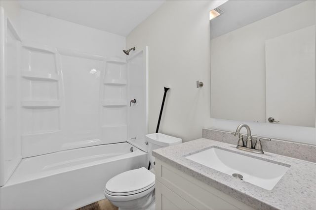 400 Fraser Street, Bay City, MI 48708