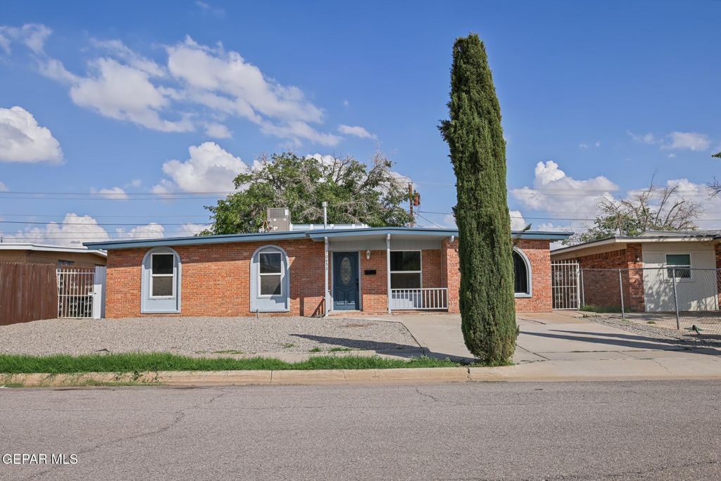 10453 OMEGA Circle, El Paso, TX 79924