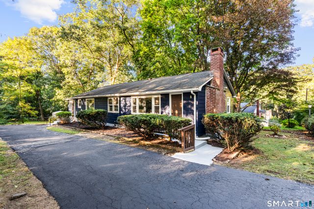 94 Moosup Trail, Monroe, CT 06468