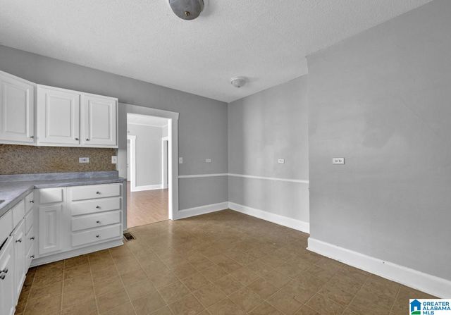 2436 29TH STREET W, Birmingham, AL 35208