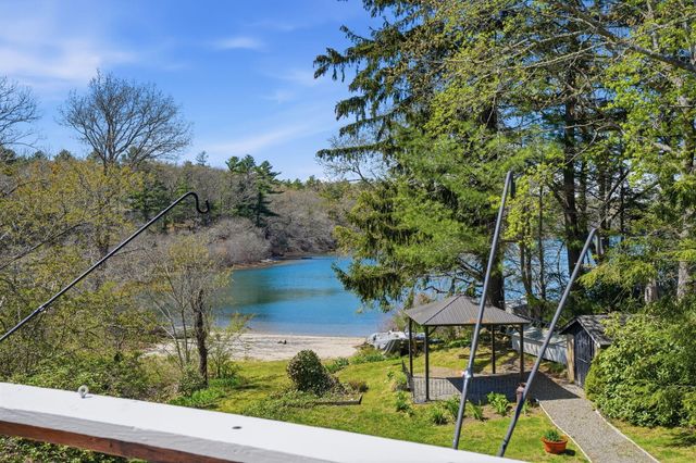 763 Santuit-Newtown Road, Marstons Mills, MA 02648