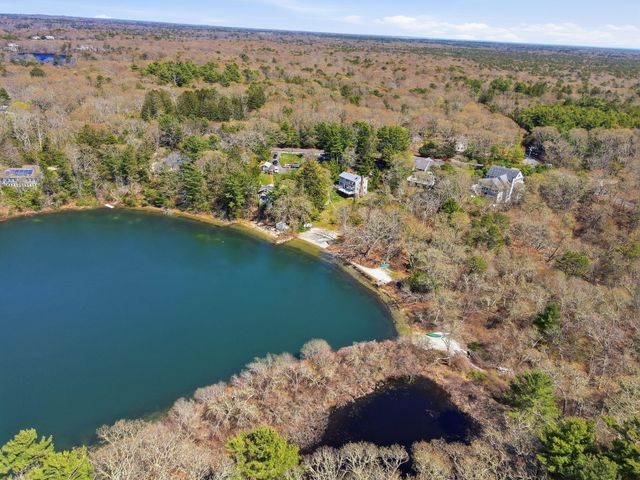 763 Santuit-Newtown Road, Marstons Mills, MA 02648