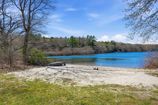 763 Santuit-Newtown Road, Marstons Mills, MA 02648