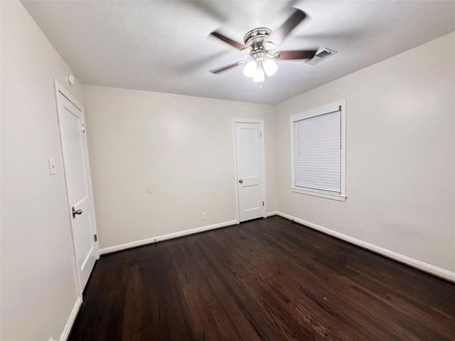 1232 San Felipe Street, Angleton, TX 77515