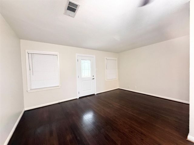 1232 San Felipe Street, Angleton, TX 77515