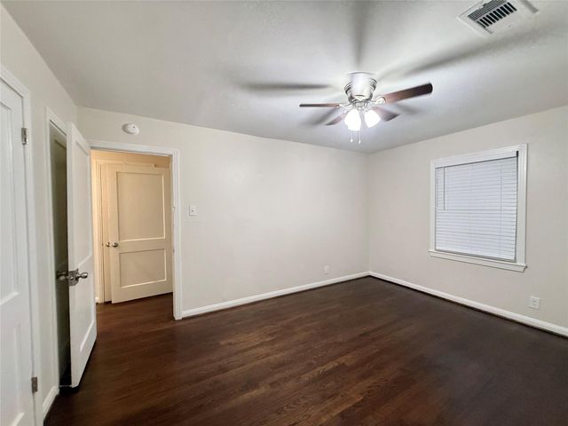 1232 San Felipe Street, Angleton, TX 77515