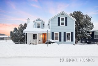 326 South Street, Spring Lake Vllg, MI 49456