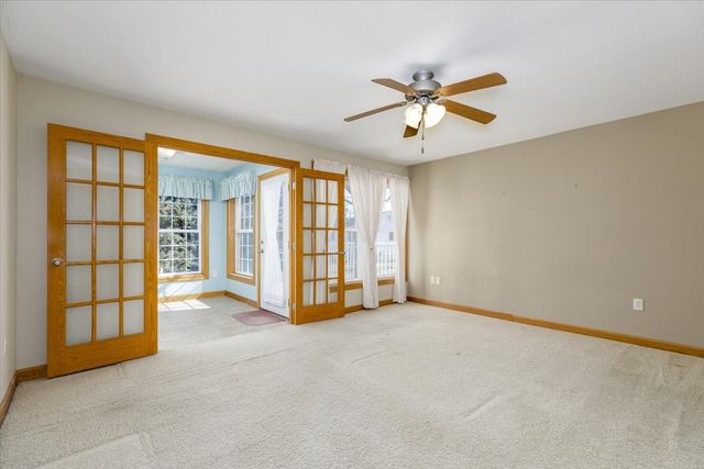 711 16th Avenue U104, Grinnell, IA 50112