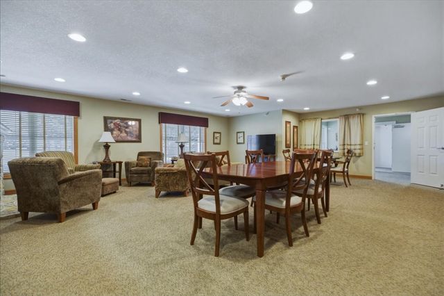 711 16th Avenue U104, Grinnell, IA 50112