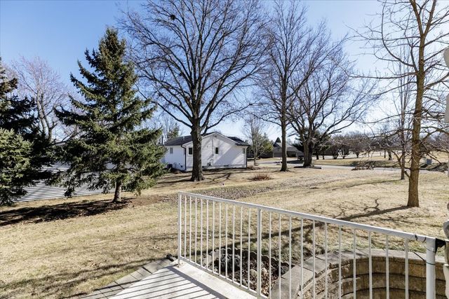 711 16th Avenue U104, Grinnell, IA 50112