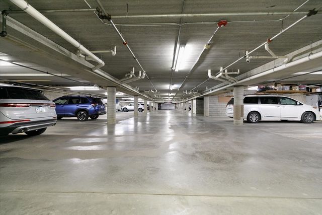 711 16th Avenue U104, Grinnell, IA 50112