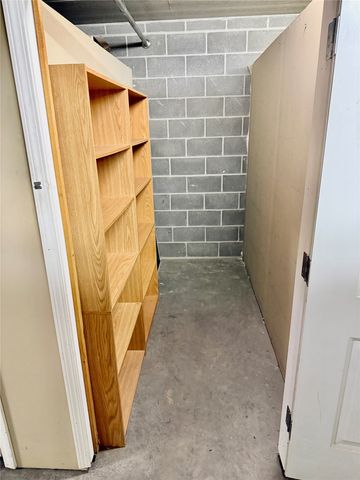 711 16th Avenue U104, Grinnell, IA 50112