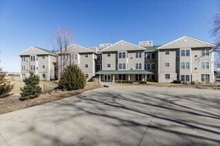 711 16th Avenue U104, Grinnell, IA 50112