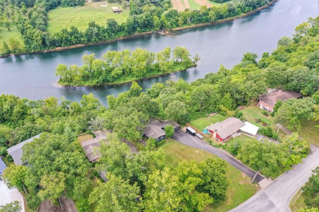 1004 Cliff Drive, Branson, MO 65616