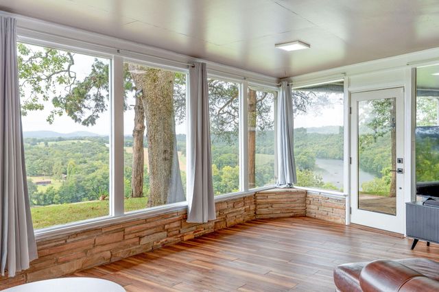 1004 Cliff Drive, Branson, MO 65616