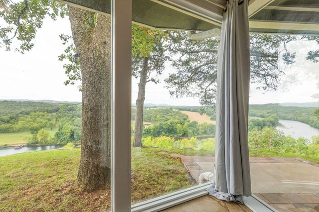 1004 Cliff Drive, Branson, MO 65616