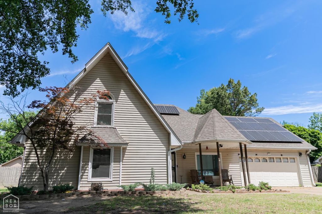 812 Putting Green Drive, Blytheville, AR 72315