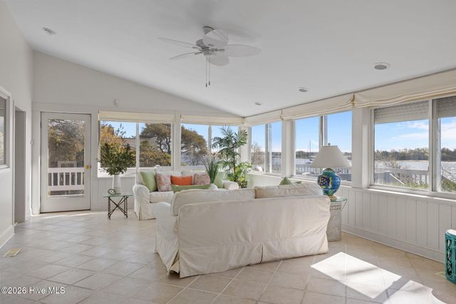 500 Bynum Lane, Swansboro, NC 28584