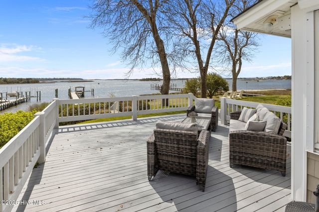 500 Bynum Lane, Swansboro, NC 28584