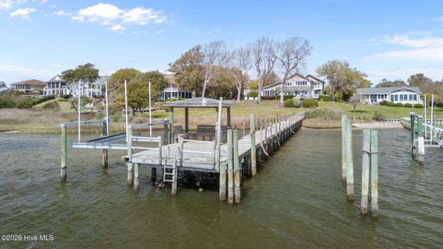 500 Bynum Lane, Swansboro, NC 28584