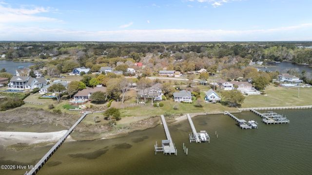 500 Bynum Lane, Swansboro, NC 28584