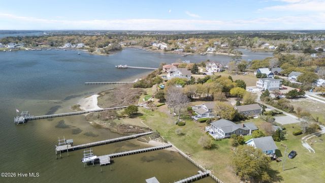 500 Bynum Lane, Swansboro, NC 28584