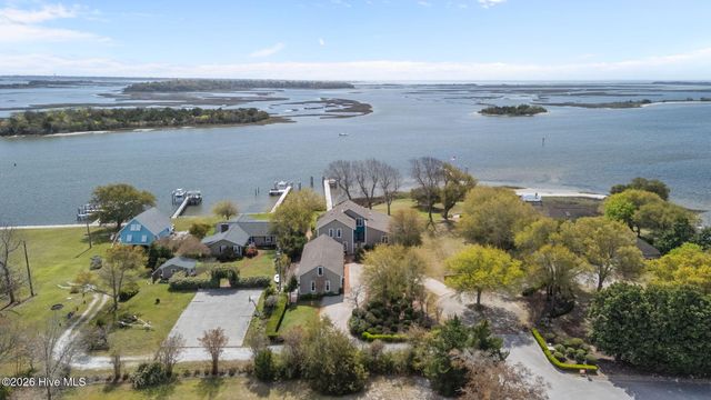 500 Bynum Lane, Swansboro, NC 28584