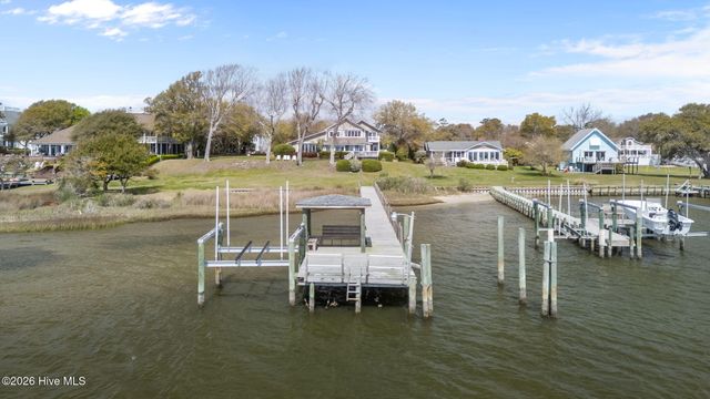 500 Bynum Lane, Swansboro, NC 28584