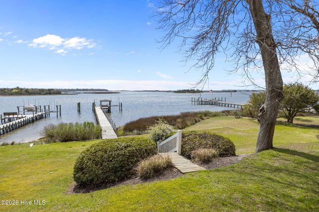 500 Bynum Lane, Swansboro, NC 28584