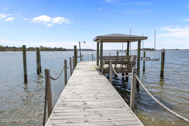 500 Bynum Lane, Swansboro, NC 28584