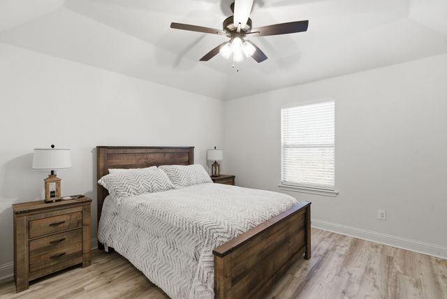 1025 Churchill Lane, Millsap, TX 76066