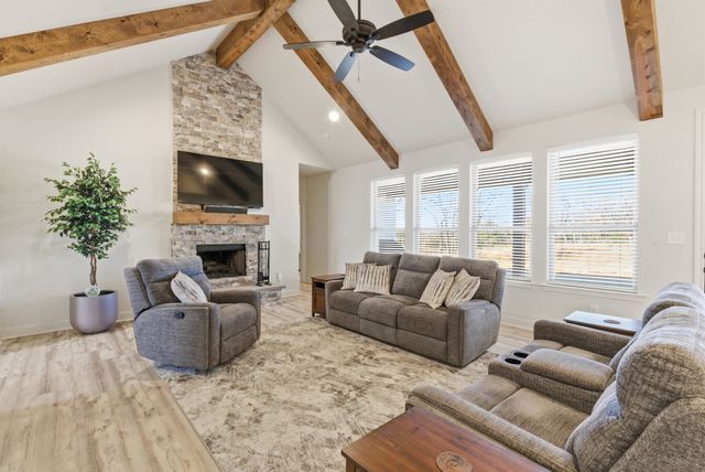 1025 Churchill Lane, Millsap, TX 76066