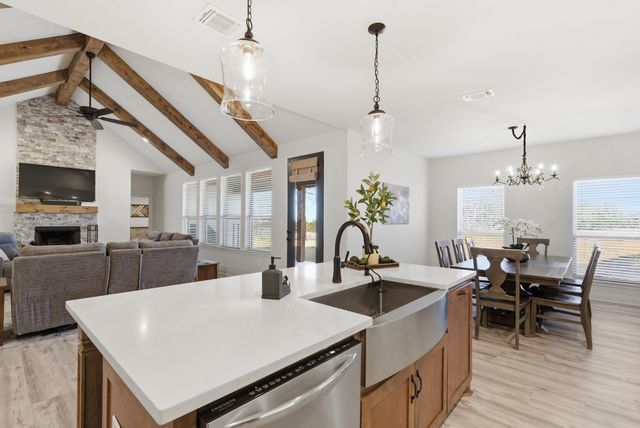 1025 Churchill Lane, Millsap, TX 76066