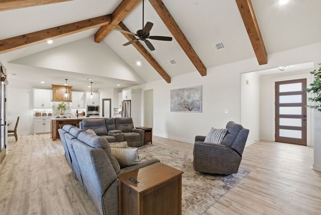 1025 Churchill Lane, Millsap, TX 76066