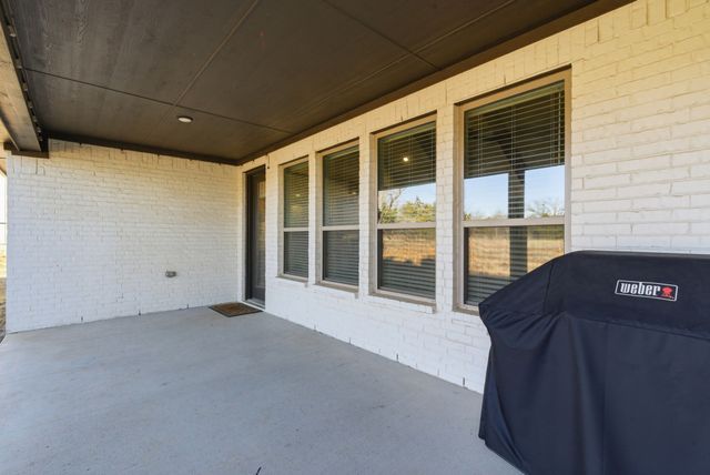 1025 Churchill Lane, Millsap, TX 76066