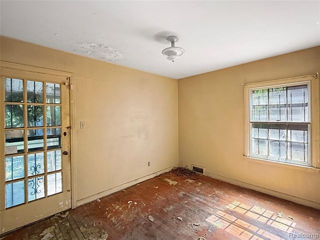 13334 Elmdale Street, Detroit, MI 48213