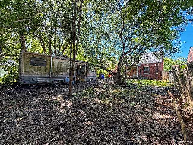 13334 Elmdale Street, Detroit, MI 48213