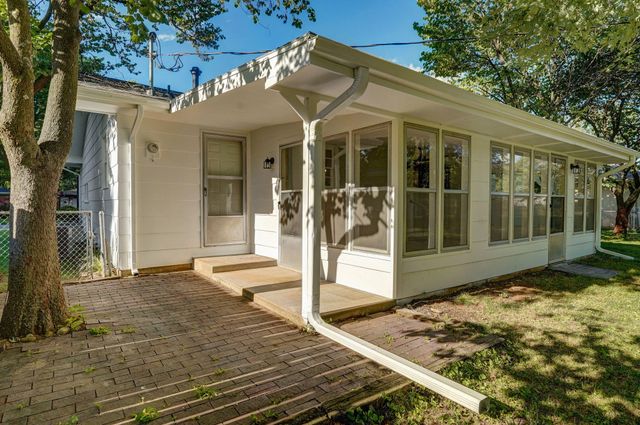 1156 East Greenwood Street, Springfield, MO 65807