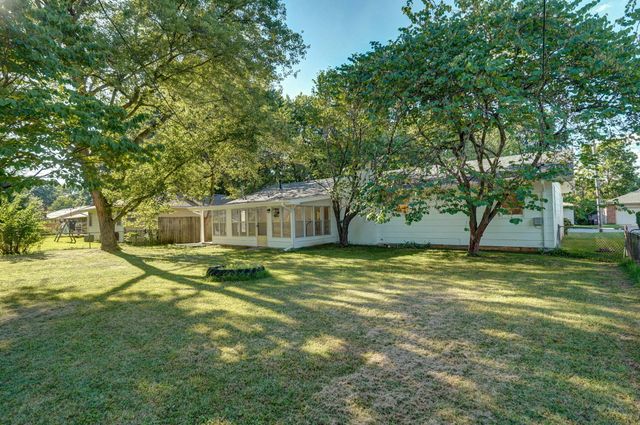 1156 East Greenwood Street, Springfield, MO 65807
