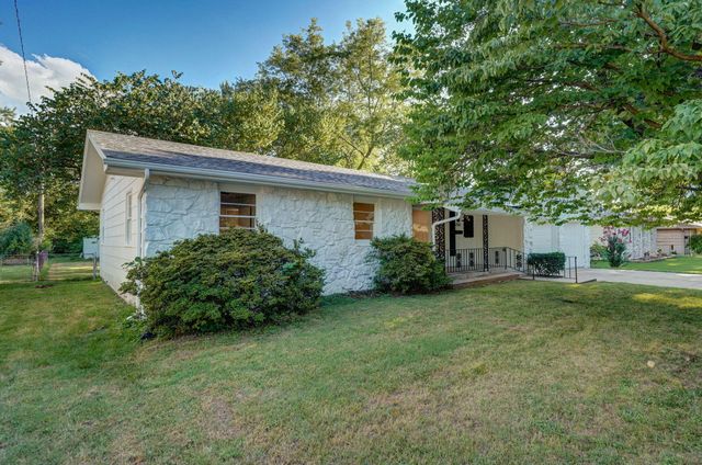 1156 East Greenwood Street, Springfield, MO 65807