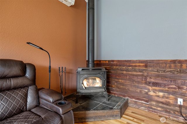 942 Walker Avenue, Oak Harbor, WA 98277