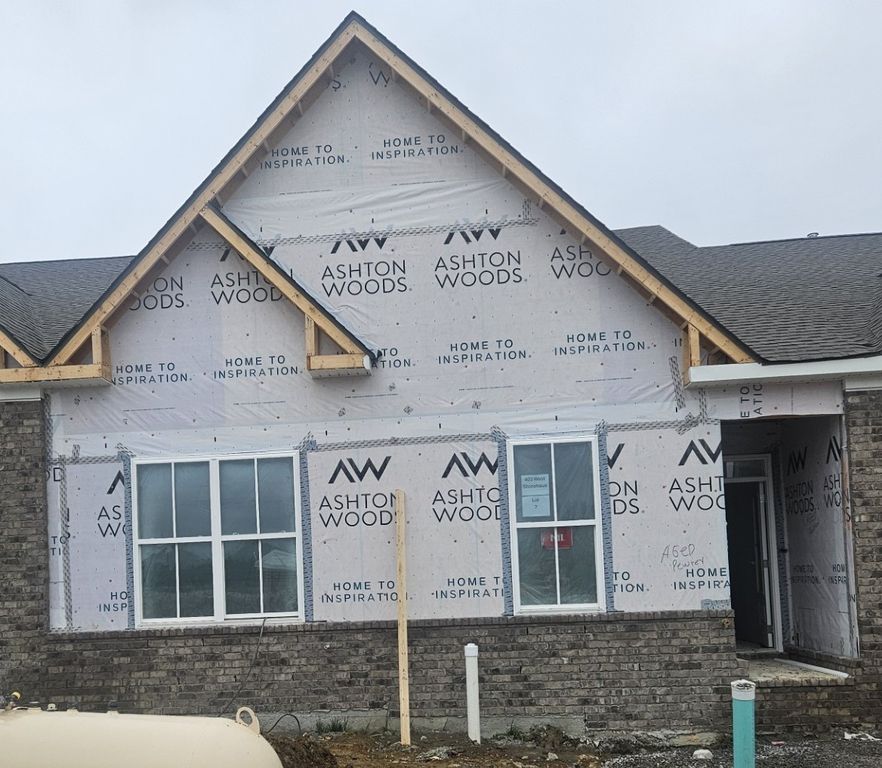 403 W Stonehaus Crossing, Antioch, TN 37013