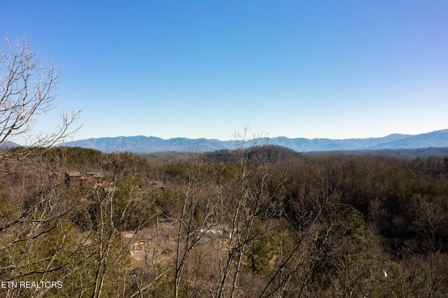 1438 AM King Way, Sevierville, TN 37876