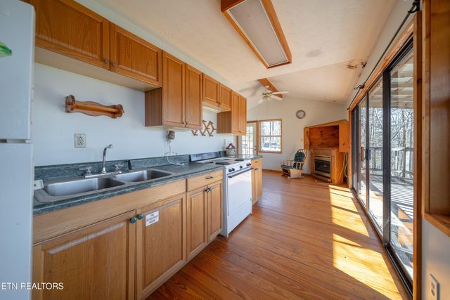1438 AM King Way, Sevierville, TN 37876