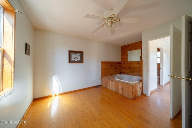 1438 AM King Way, Sevierville, TN 37876