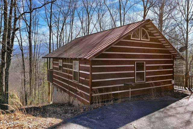 1438 AM King Way, Sevierville, TN 37876