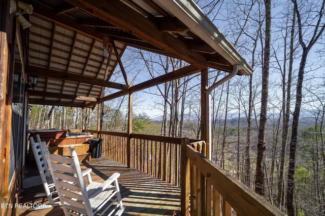 1438 AM King Way, Sevierville, TN 37876