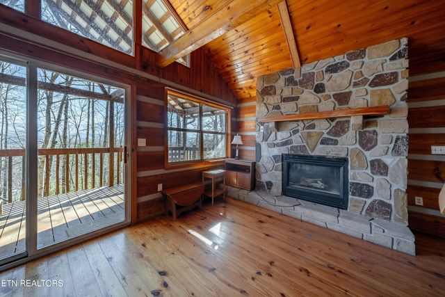 1438 AM King Way, Sevierville, TN 37876