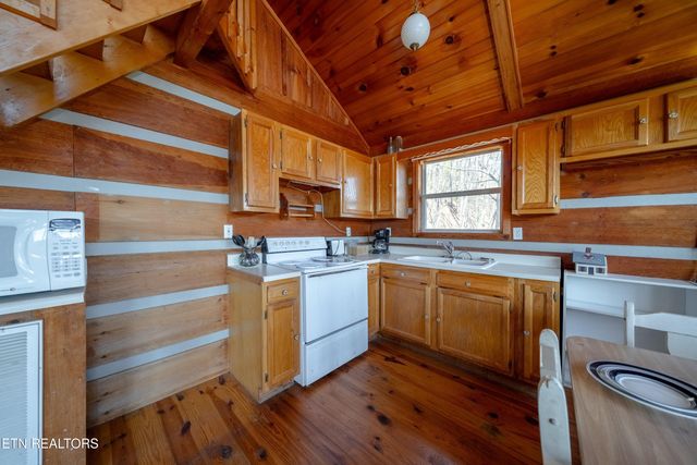 1438 AM King Way, Sevierville, TN 37876